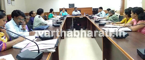 ‘ಸಾಂತ್ವನದಲ್ಲಿ ನೊಂದ ಮಹಿಳೆಯರಿಗೆ ಪೊಲೀಸರಿಂದ ಅಸಹಕಾರ’ : ಮಹಿಳೆ-ಮಕ್ಕಳ ಅಭಿವೃದ್ಧಿ ಇಲಾಖೆ ಸಭೆಯಲ್ಲಿ ದೂರು